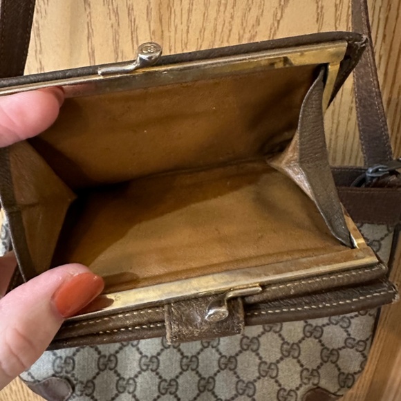 Authentic Vintage Gucci Handbag and Wallet - Picture 8 of 11
